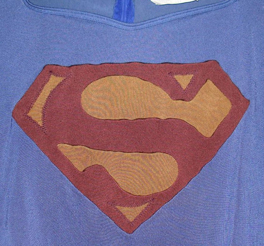 evil-superman-iii-costume-12-10-07-chest-emblem-full-resolution.jpg