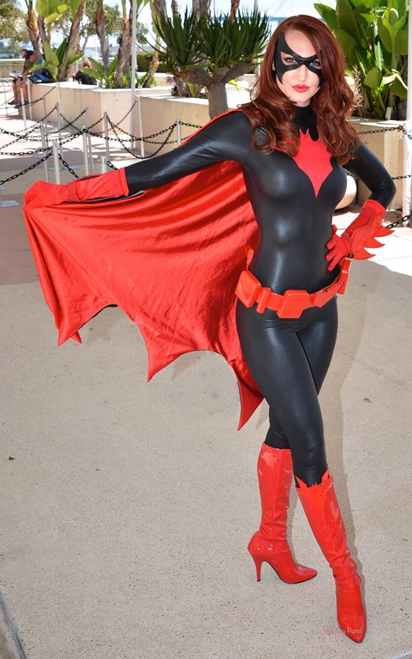 kendra-james-astounding-batwoman.jpg