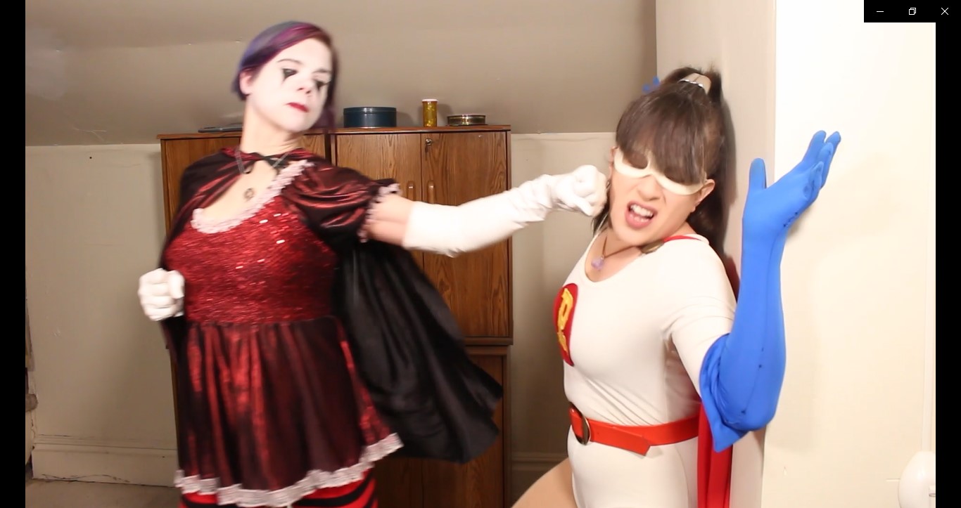 pagliaccia humiliates poderosa.jpg