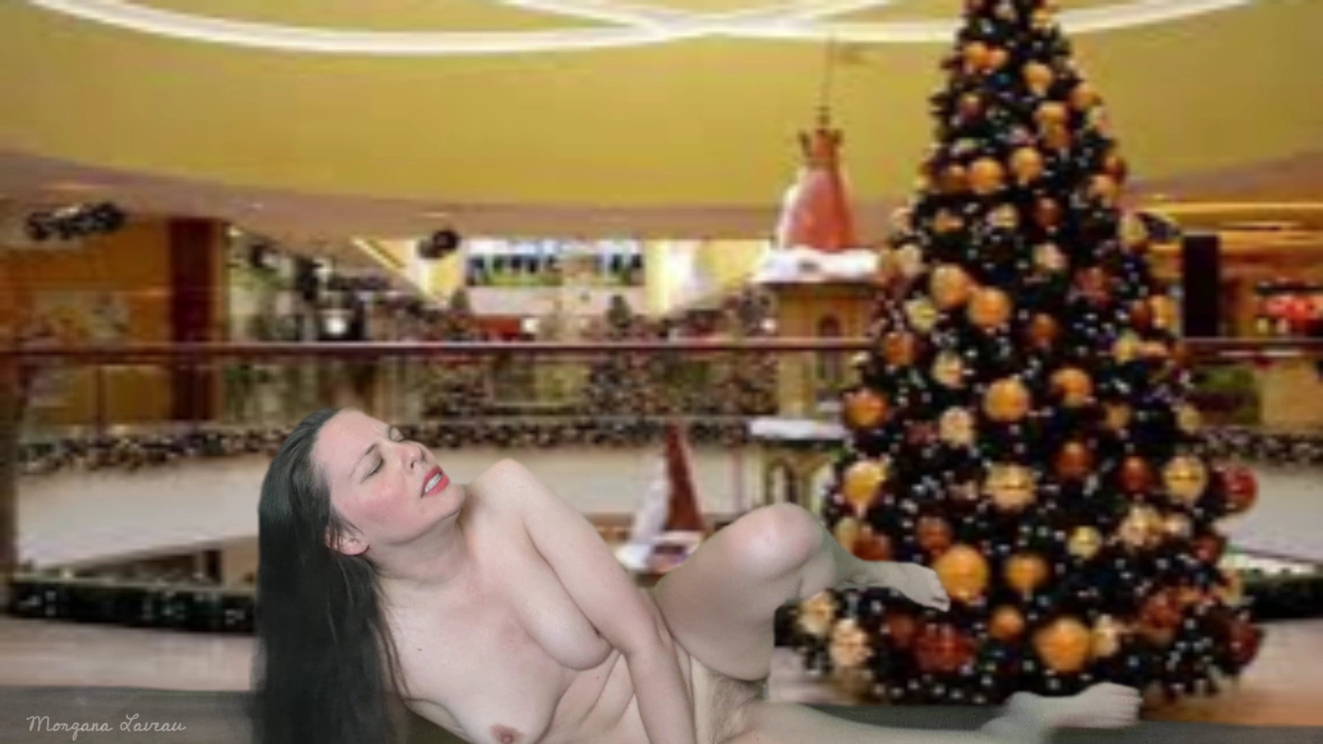 Santa Freezes Lady Hawk-0043.png