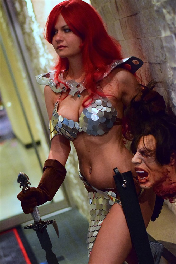 red_sonja_at_dragon_con_2015_by_alisakiss-d99t5dc.jpg