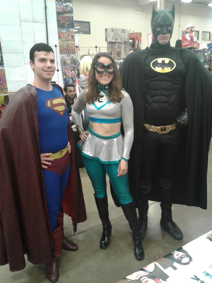 jinniyya_with_superman_and_batman.jpg